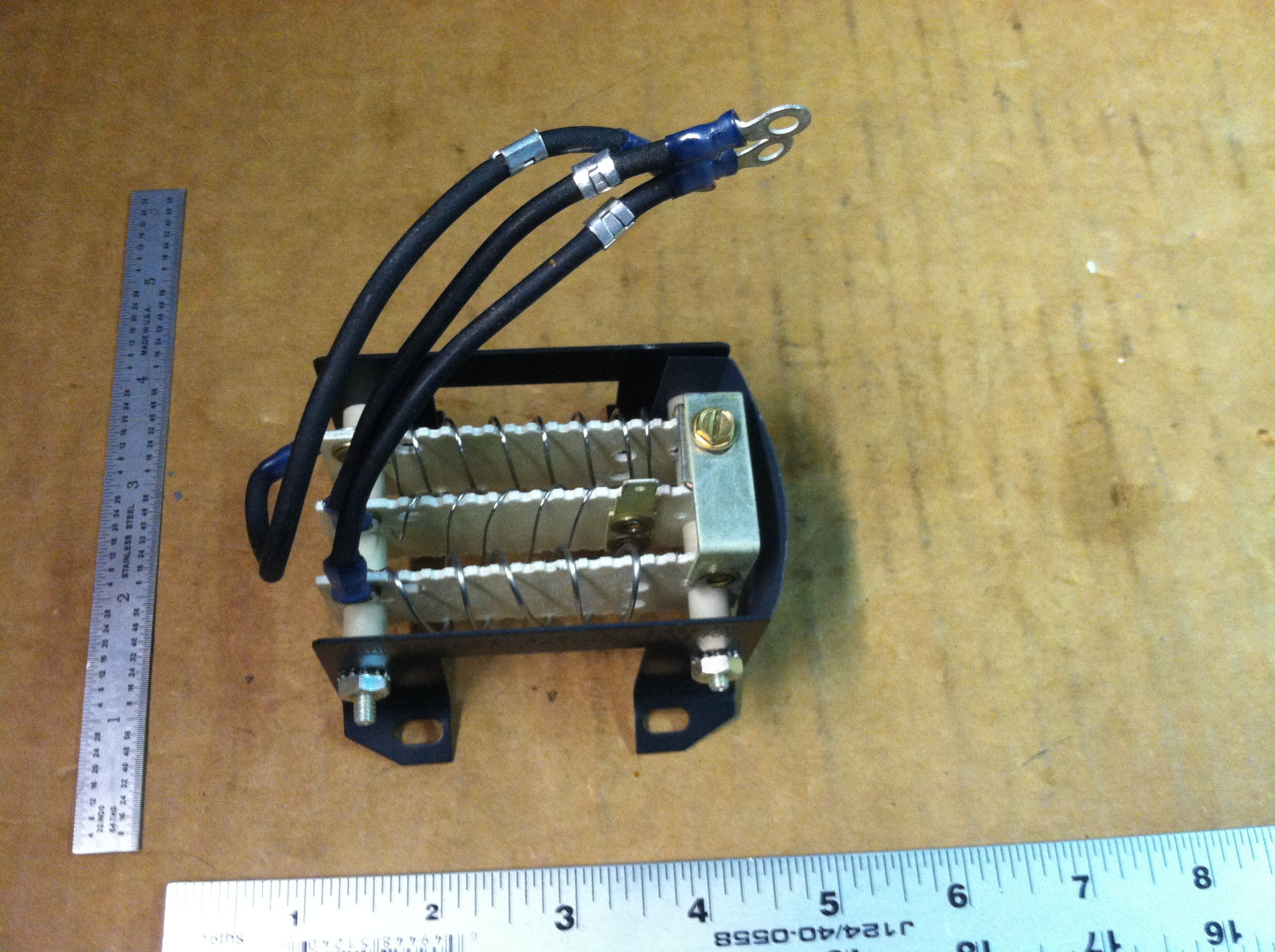 Stewart Warner South Wind HMMWV Resistor Assembly G704031 – NSN 5905-00-251-7145