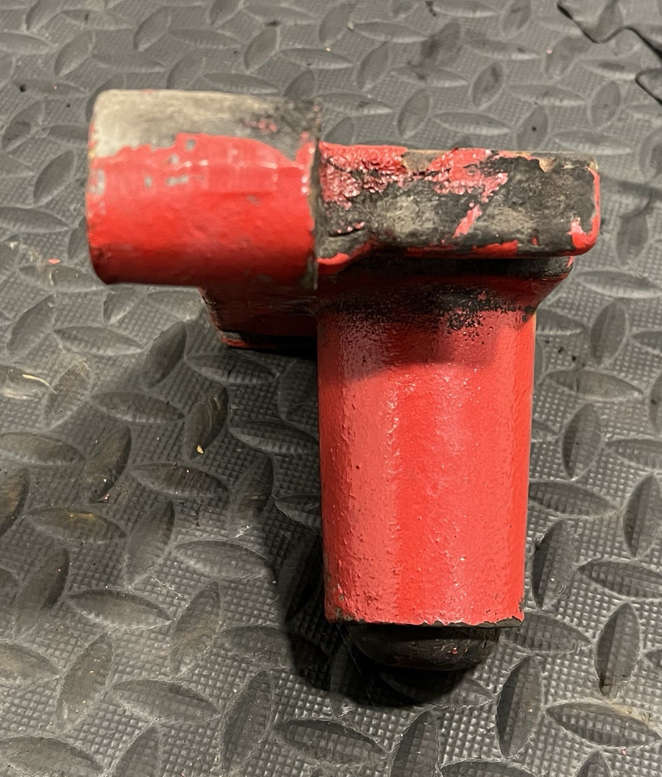 Freightliner Front Suspension Axle Stop (Right Side) A16-15214-000 (Tag# 14967)