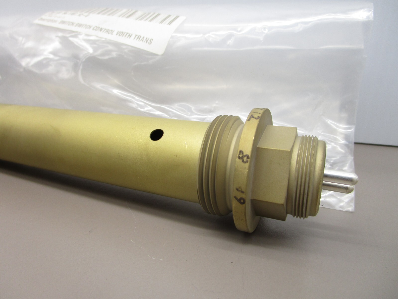 Voith Transmissions 56-1187-12 Oil Level Switch Low Level Sensor 11-1/2″