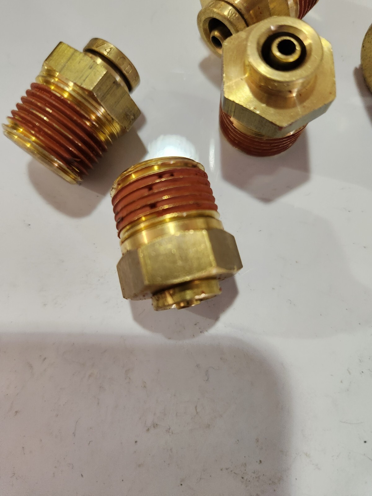 QTY 5*** Imperial 91222 Push to Connect Air Brake Connector 1/4” x 3/8”