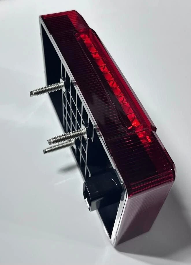 4095878C93 Genuine International Tail Stop Light RH/S OEM – New 4095878C92