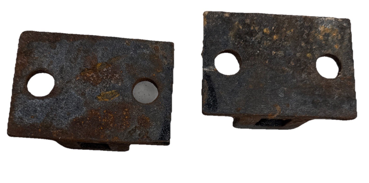 (Lot of 2) 711 BETTS Mud Flap Hanger BTS-B711 Rusty