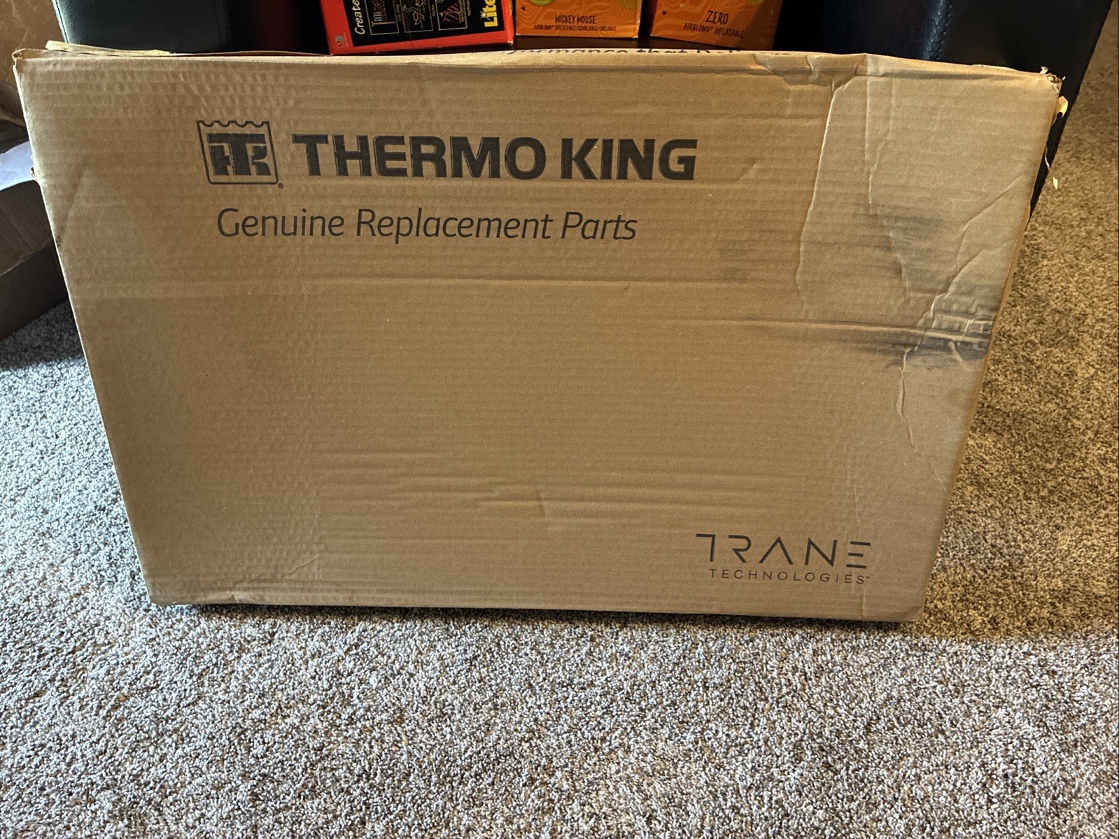 Thermo King 2013077 Air Chute Bracket And Installation Kit New In Box