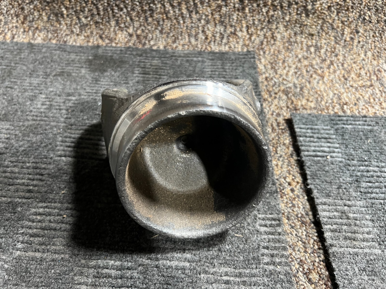 Spicer Drive Shaft Weld On Tube Yoke, Cast Iron SD966
