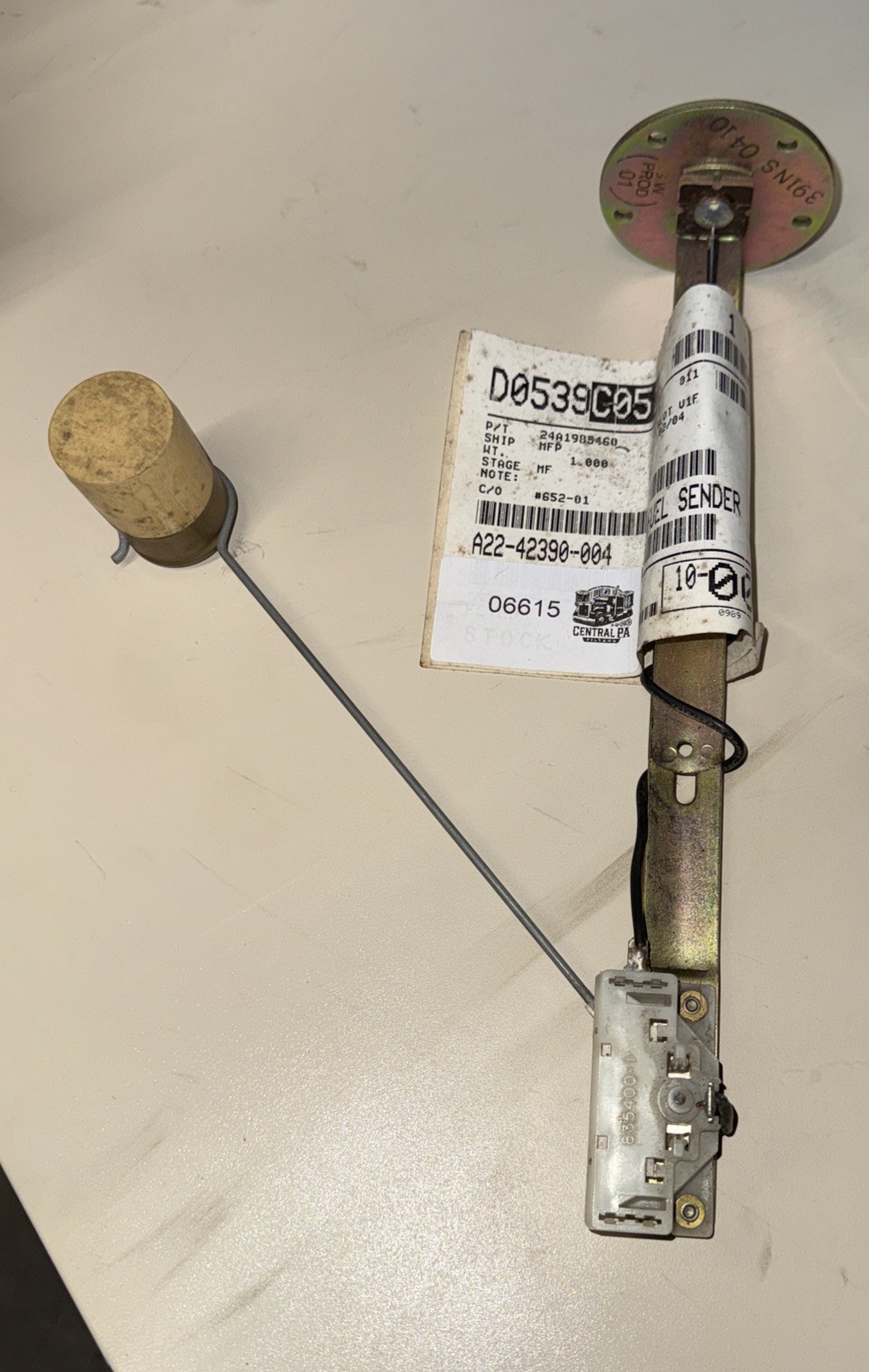 Freightliner Fuel Tank Sending Unit P/N: A22-42390-004