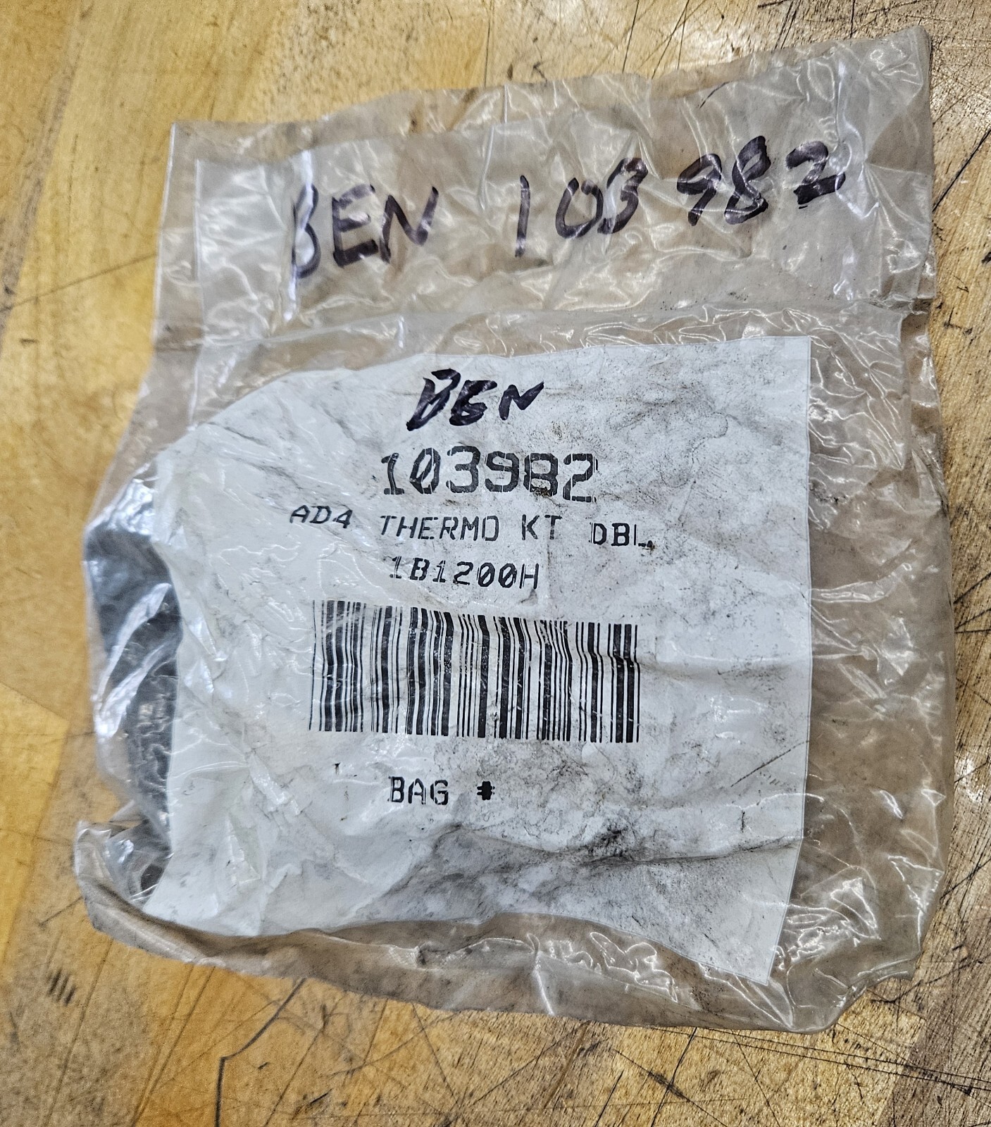 Bendix 103982 AD4 Air Dryer Thermostat Kit NOS