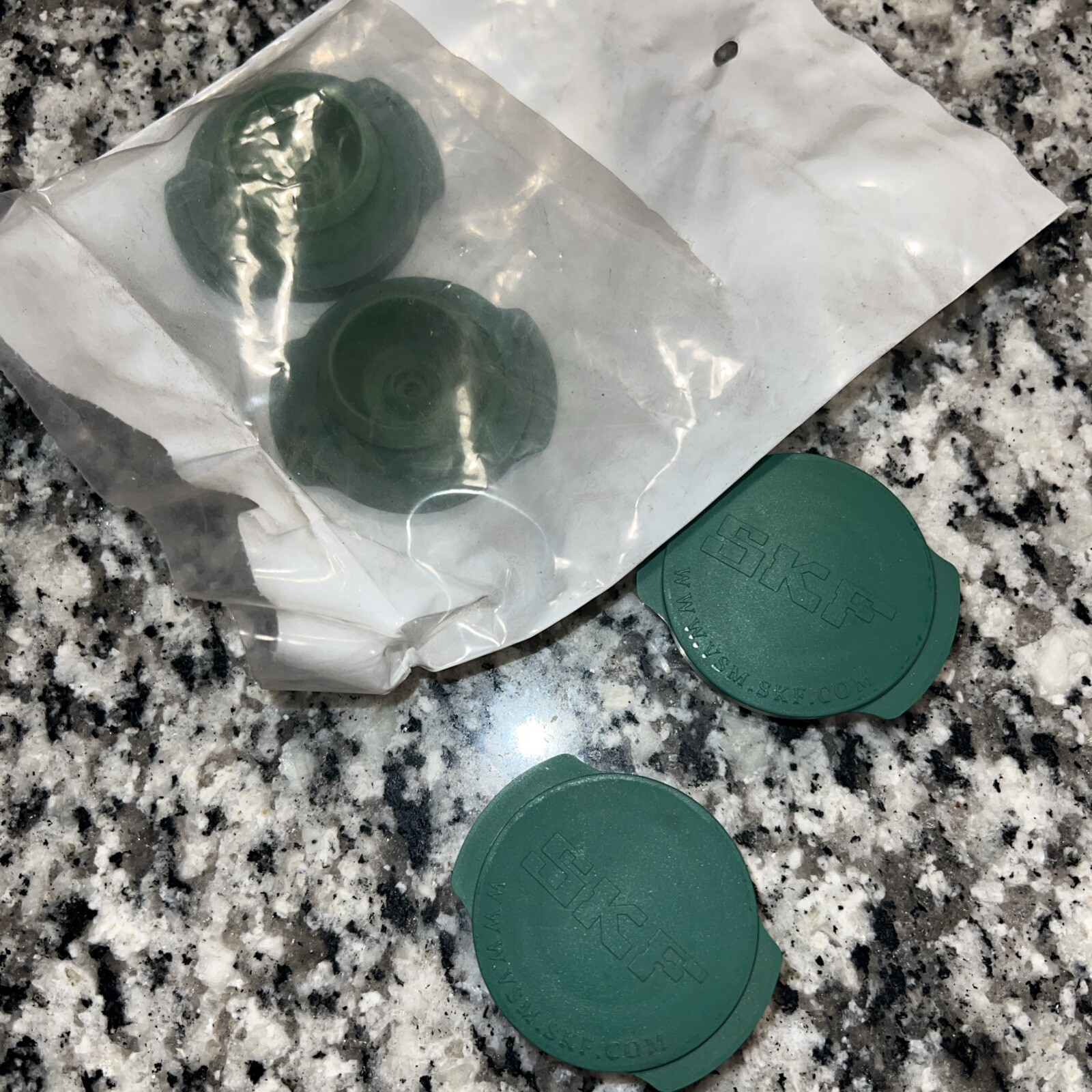SKF Hubcap Plug Set Of 4 450439-300 Green , Made In USA 🇺🇸 Free Shipping !