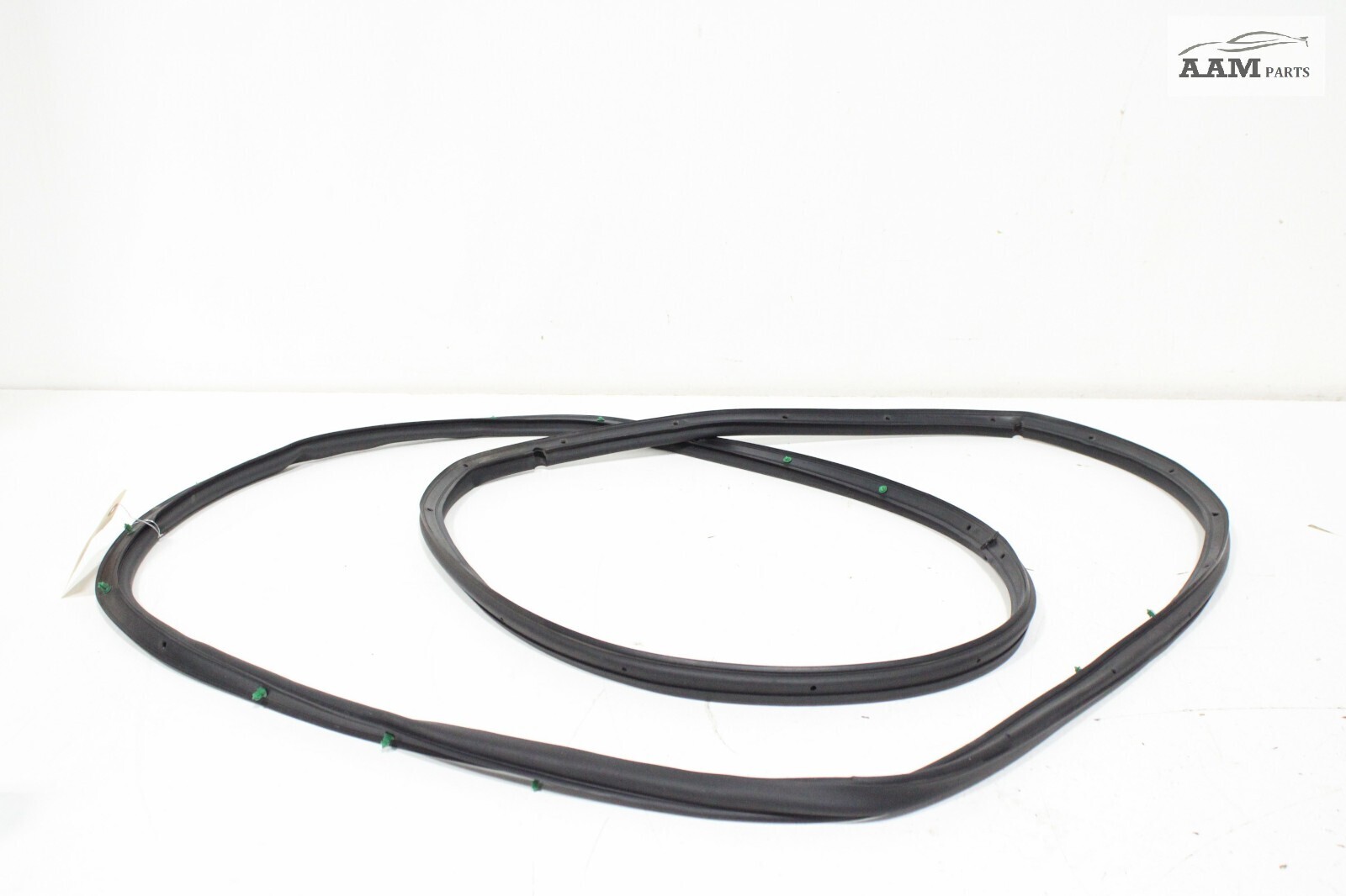 2018-2024 FREIGHTLINER CASCADIA FRONT RIGHT SIDE DOOR WEATHERSTRIP SEAL OEM