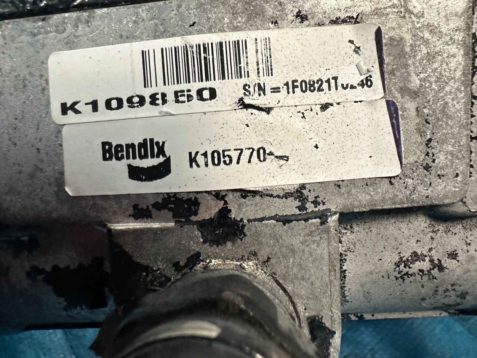 OEM Kenworth T680 Bendix Air Brake Relay Valve+2 M-40HF & Bracket 2022