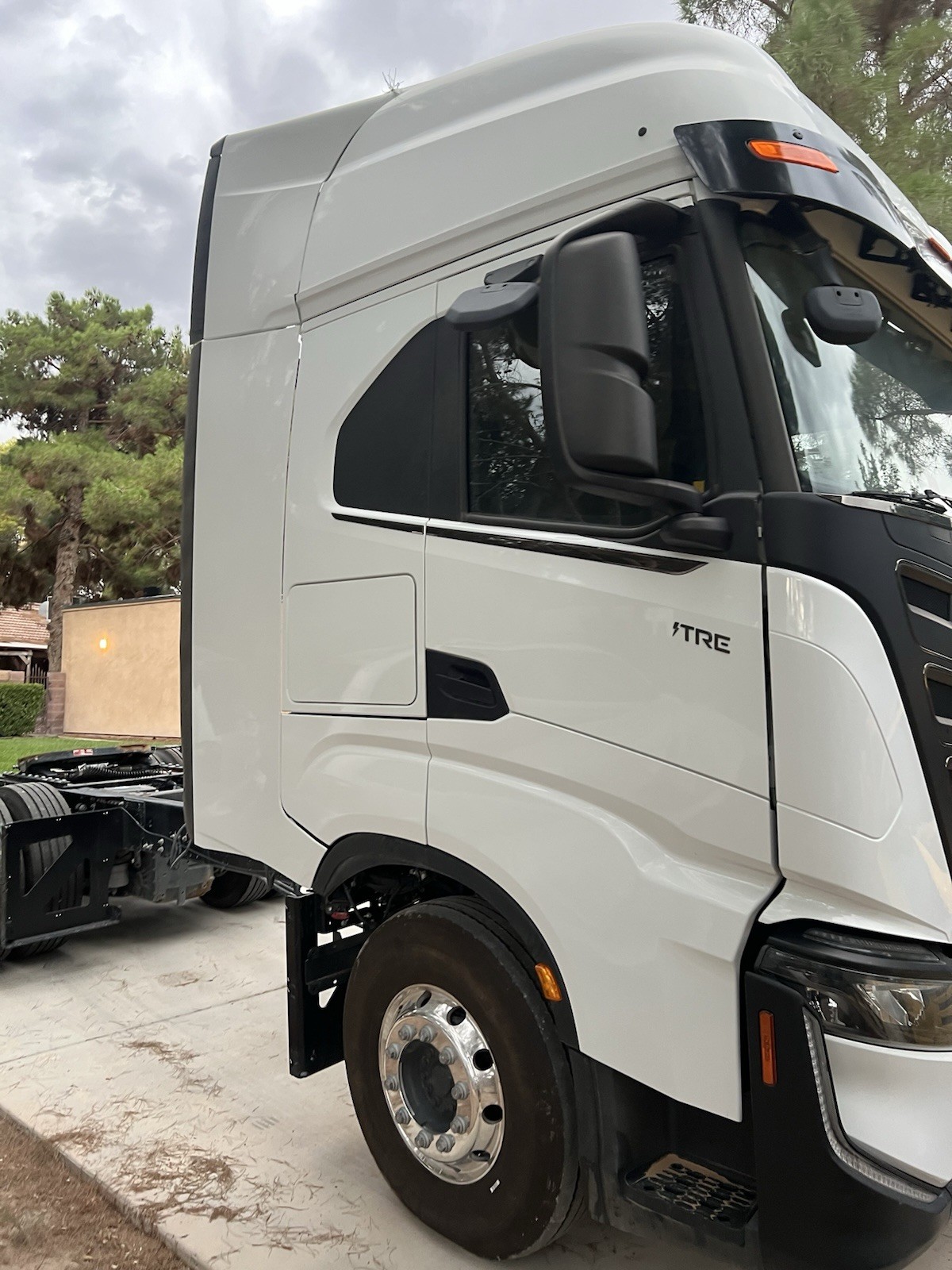 Nikola Electric Semi Truck For Parts