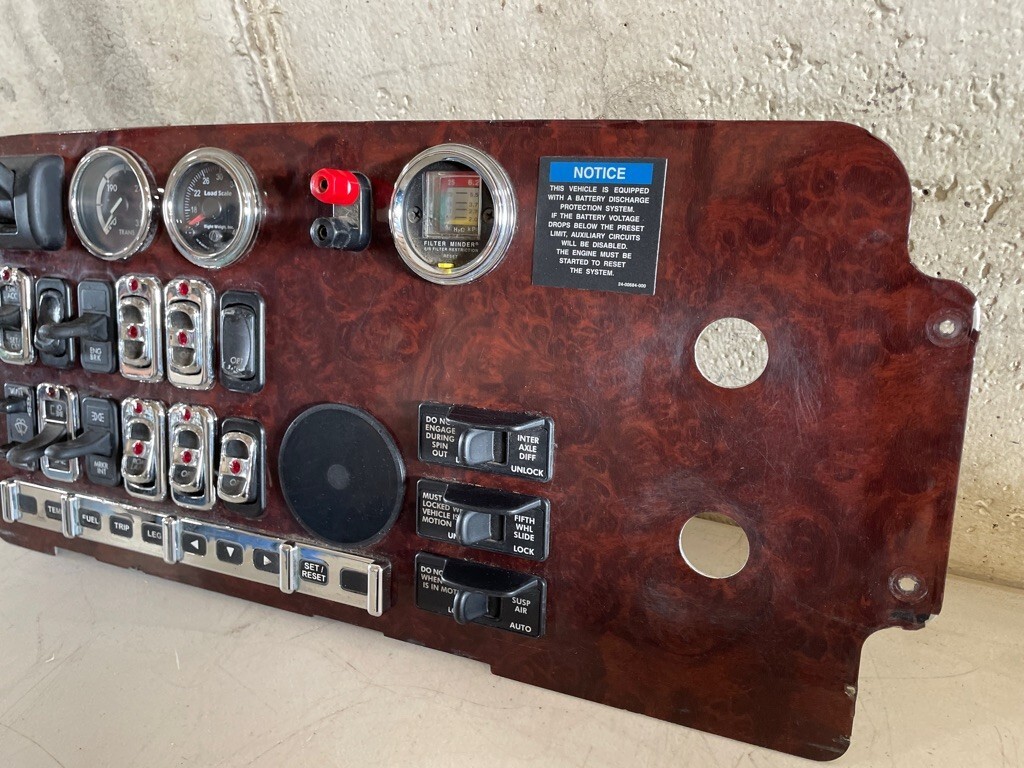 2007 Freightliner Coronado Switch Panel Assembly 7508
