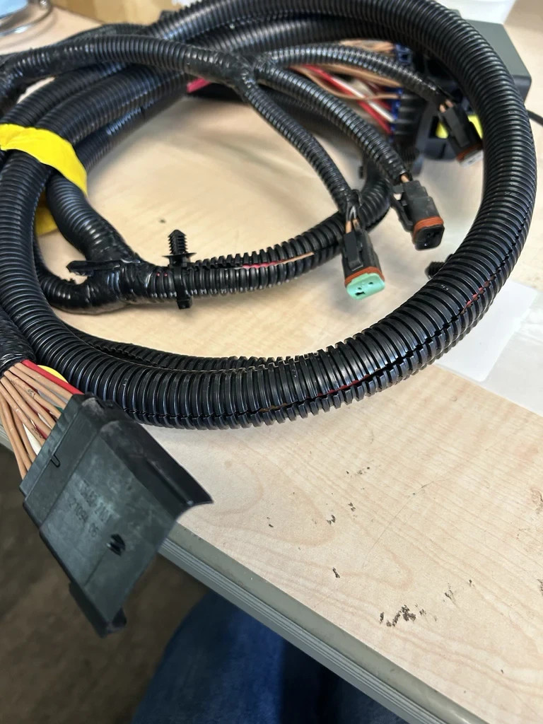 3991596C98 Navistar – International Truck Jumper Harness Cummins ISX. Def Tank