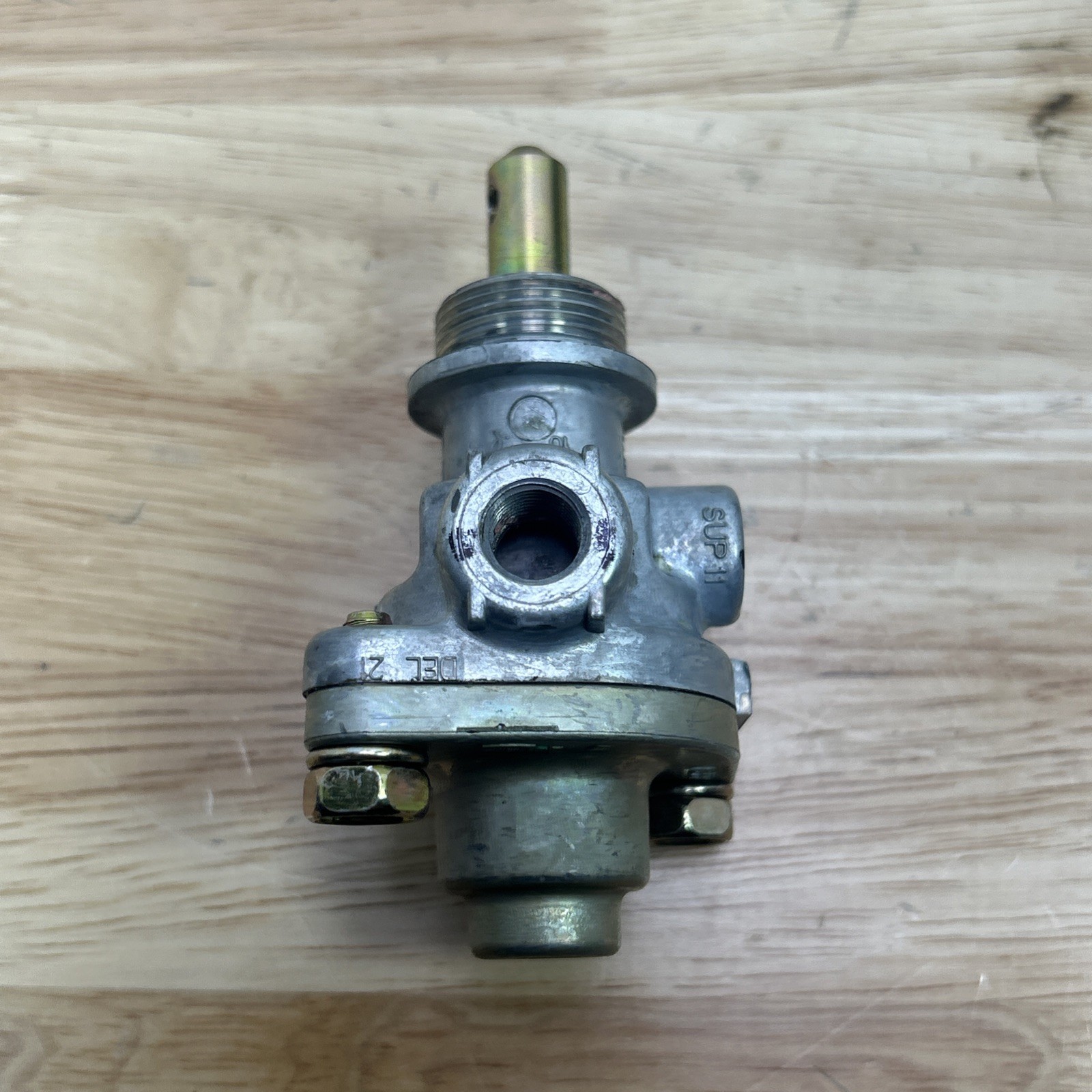 Lot Of 3 Bendix Dash Control Valve OR276567X PP-1 New Old Stock OEM