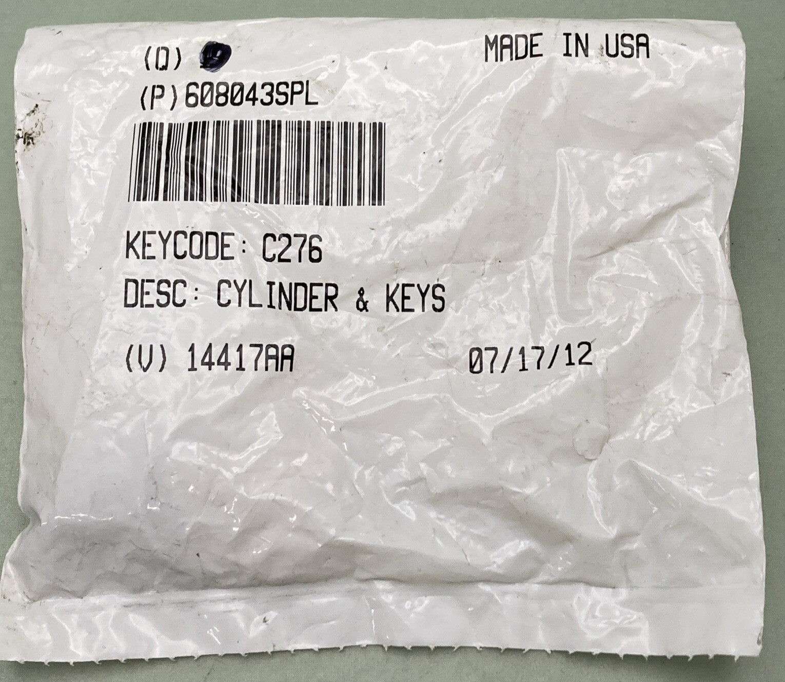 NEW REPLACES PETERBILT 608043SPL CYLINDER-LOCK W/KEY SPECIFIC