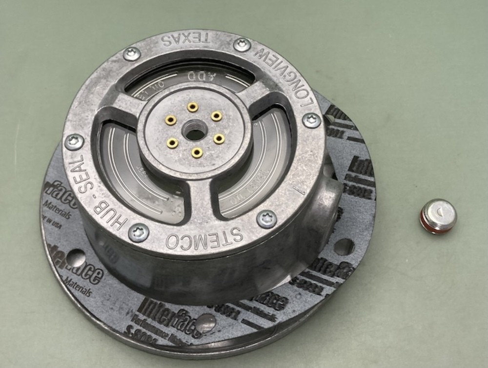New Genuine Stemco 343-4370 Inflation 6-Hole Oil Hub Cap