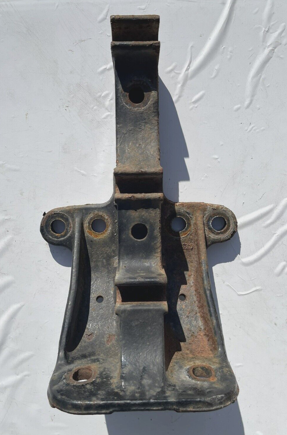 Freightliner Cascadia Cab Mount Support Bracket OEM