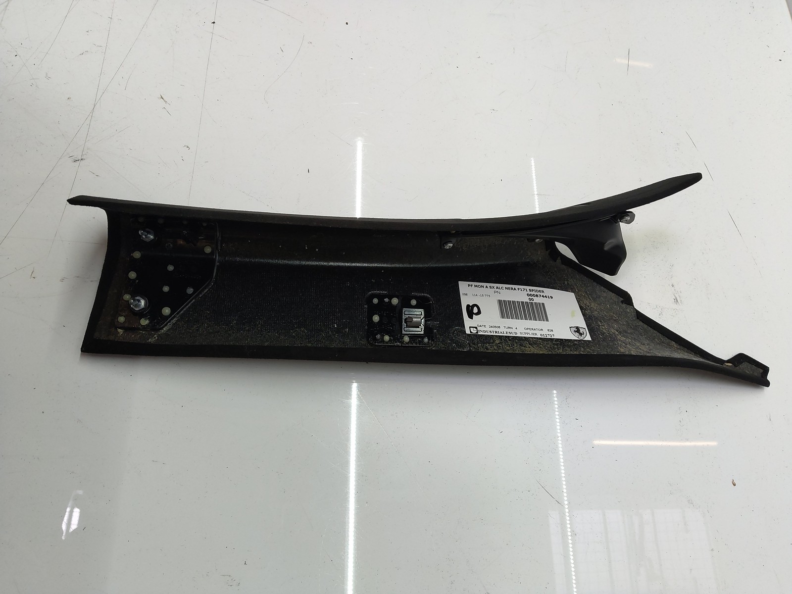A-pillar trim for FERRARI 296 GTS CABRIOLET 3.0 V6 F163BC PHEV 874419