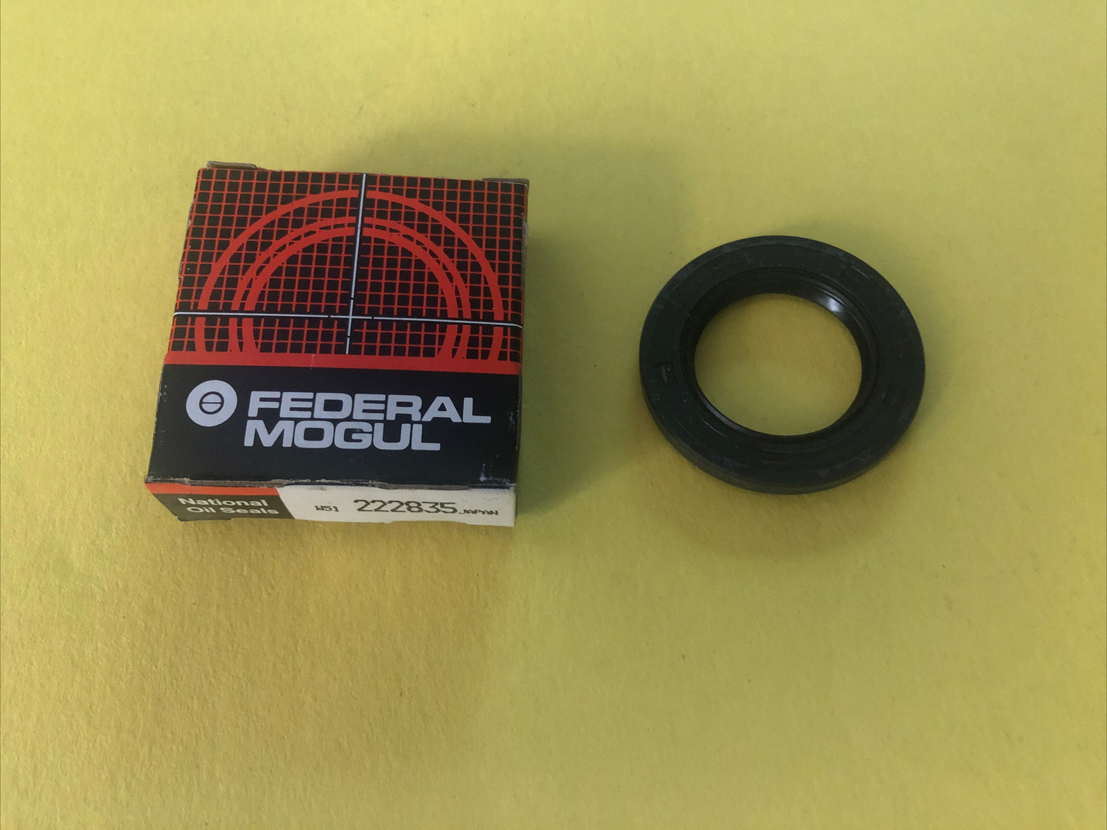 NEW Federal Mogul National Oil Seal 222835, Wheel Seal *FREE SHIPPING*