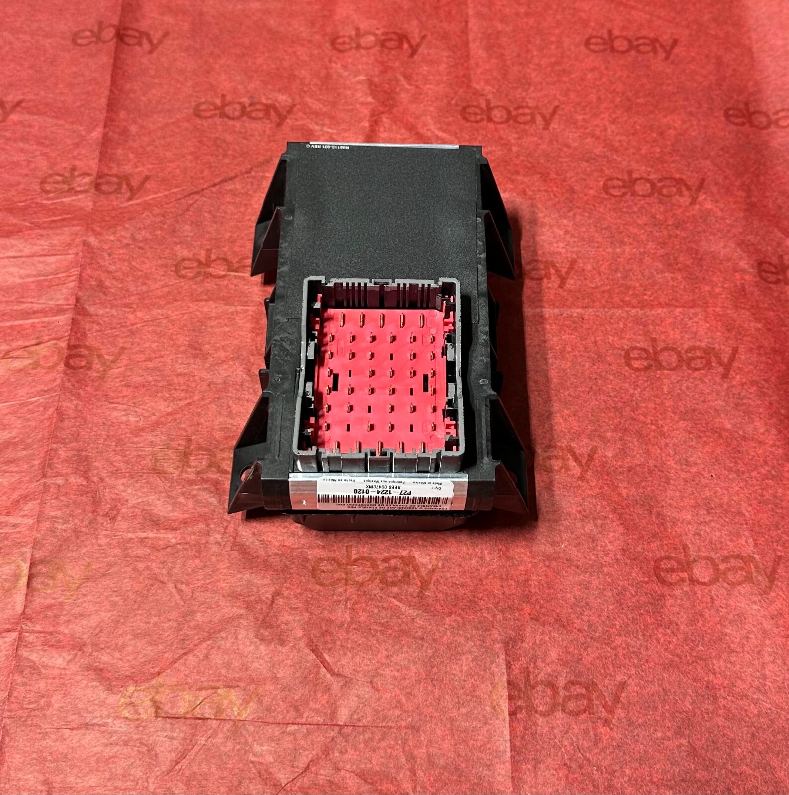 P27-1224-0120 Genuine Paccar Sleeper Fuse Assembly OEM – New