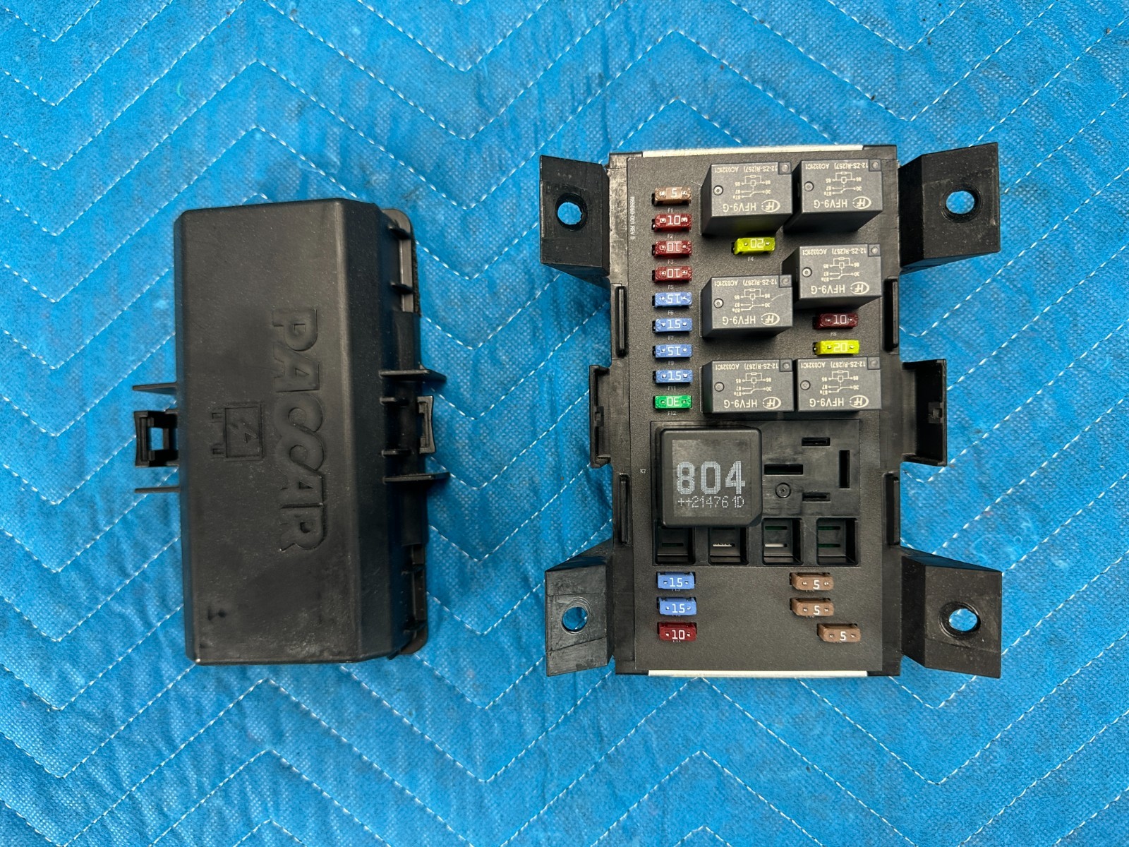 Kenworth T680 Paccar PDC Sleeper Cab Fuse Box Assembly 2023 OEM