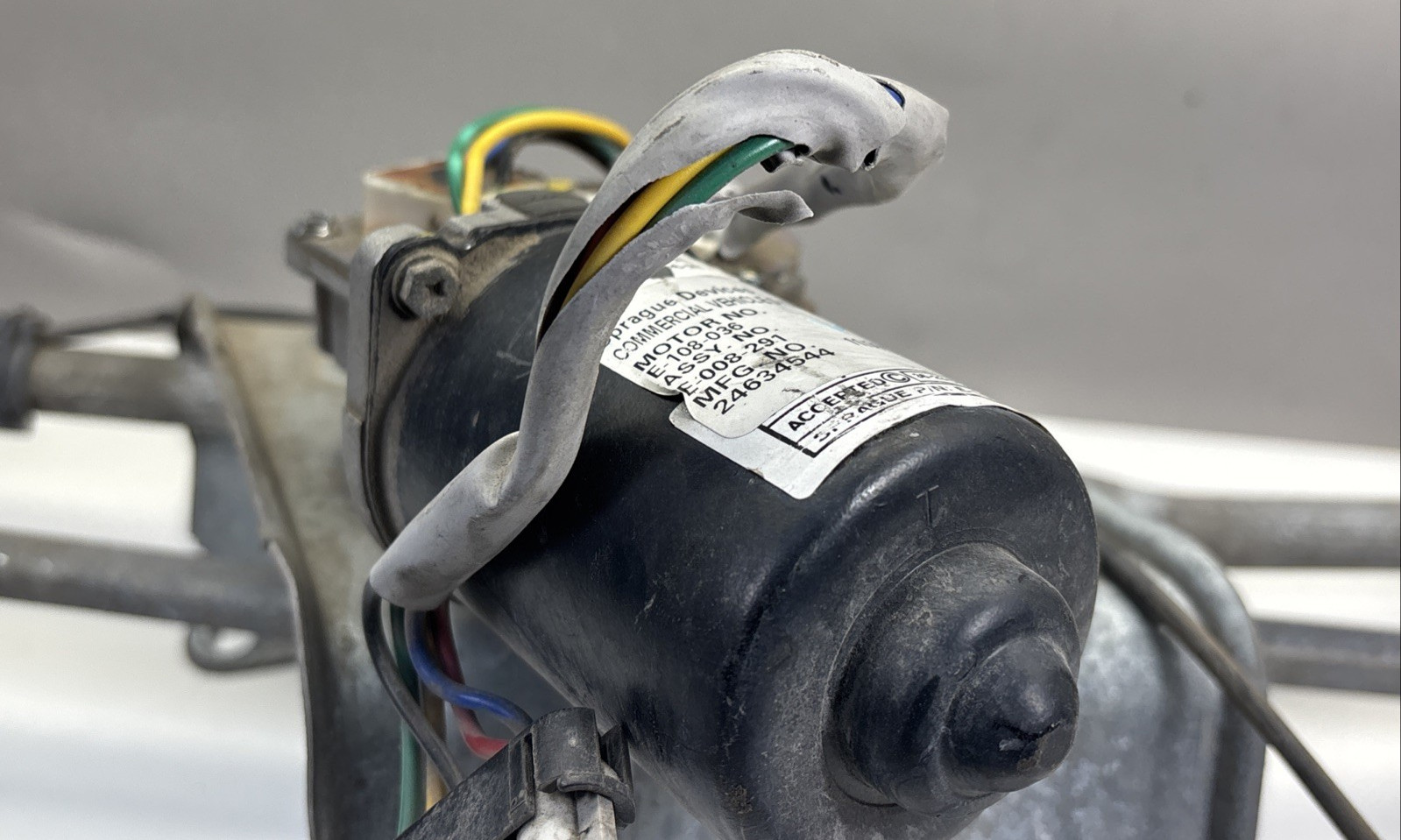 Volvo VNL Windshield Wiper Motor w/Linkage 2023 OEM 24634544