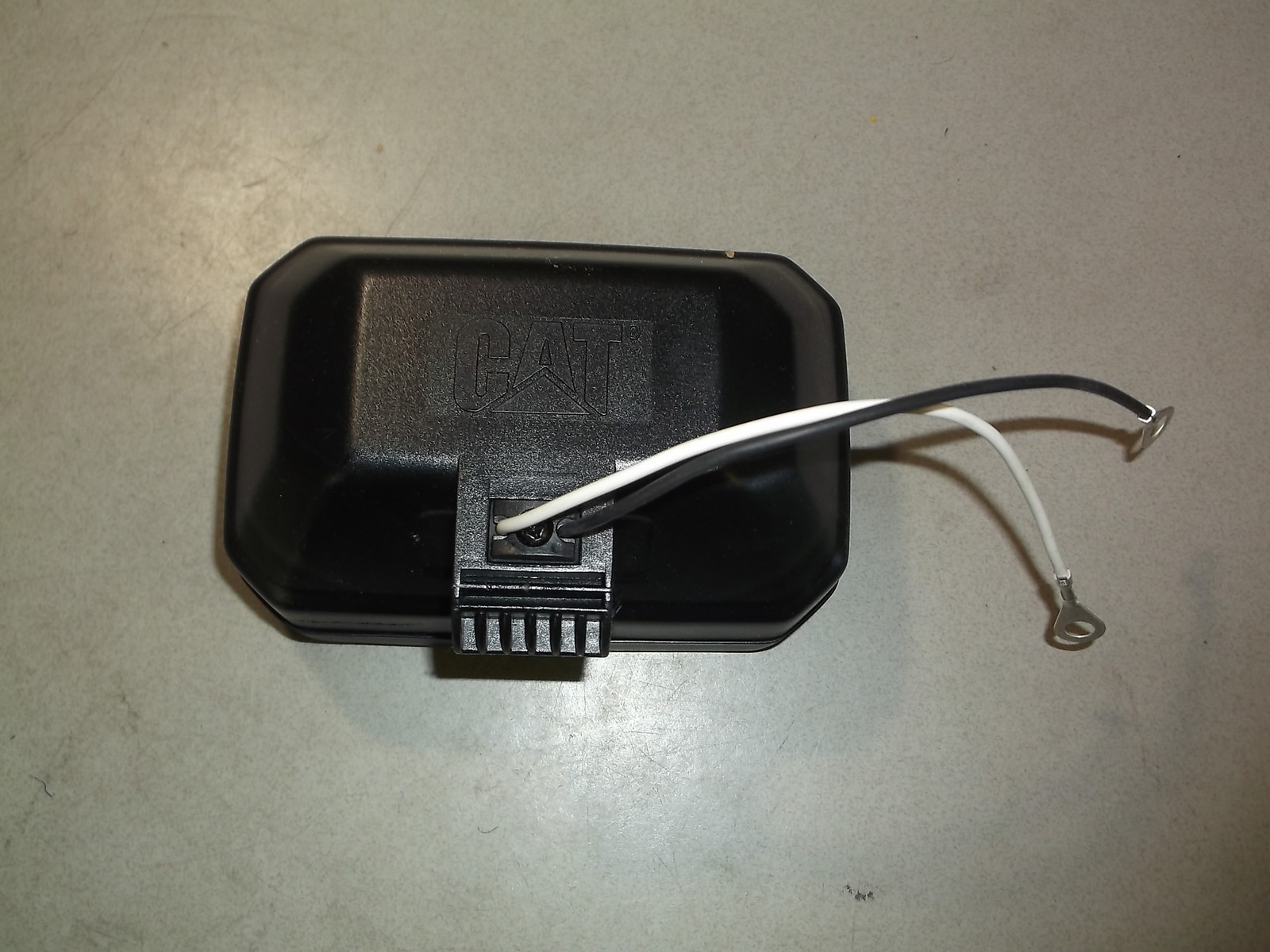 NEW Caterpillar 242-3519 GP-FL00 CAT Suspended Mount Flood Lamp *FREE SHIPPING*