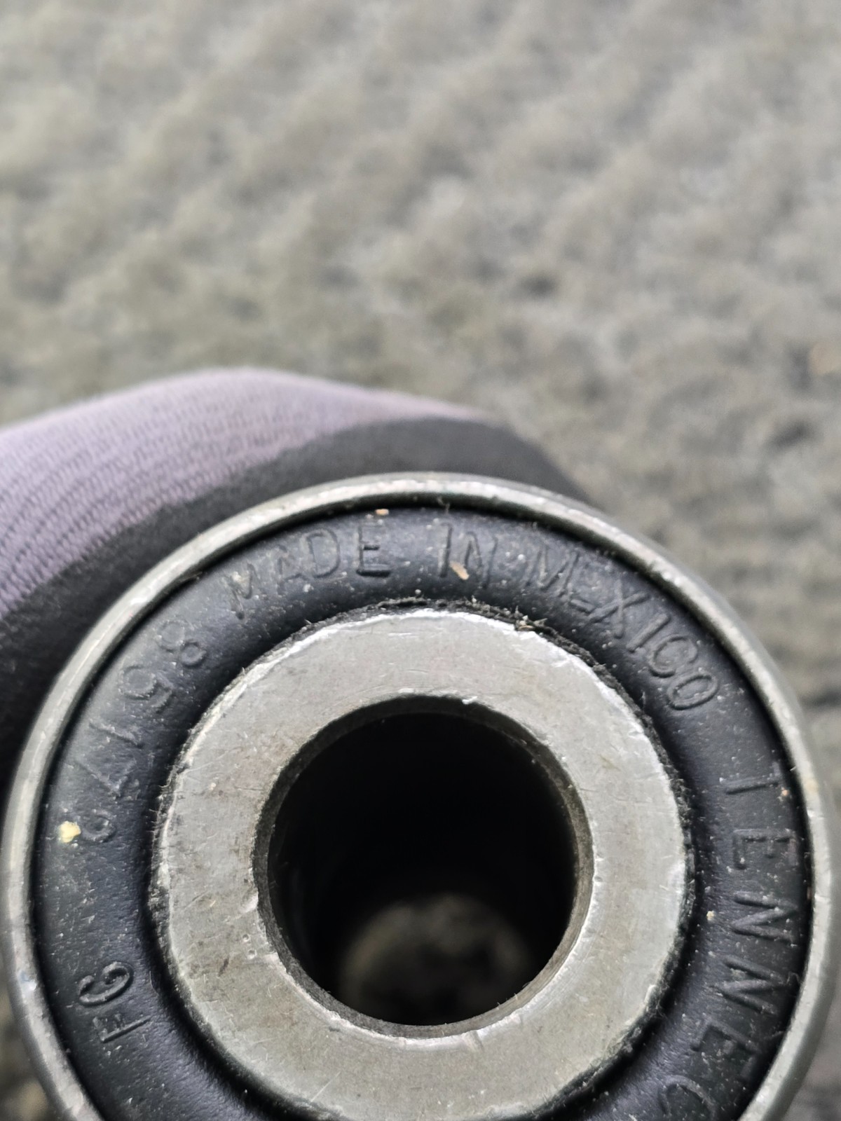 Tenneco Bushing Suspension, FC680-322-01-50 Rev D Rubber,4 In Long