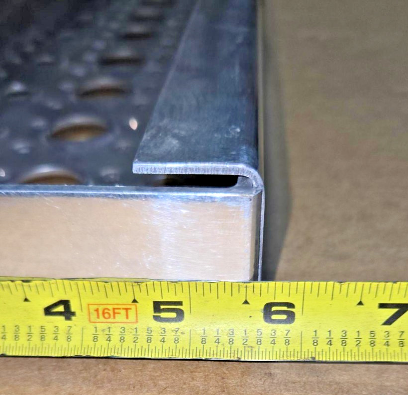 A22-57757-091 OEM Fuel Tank Strap Step for Freightliner 900MM – Set of 2