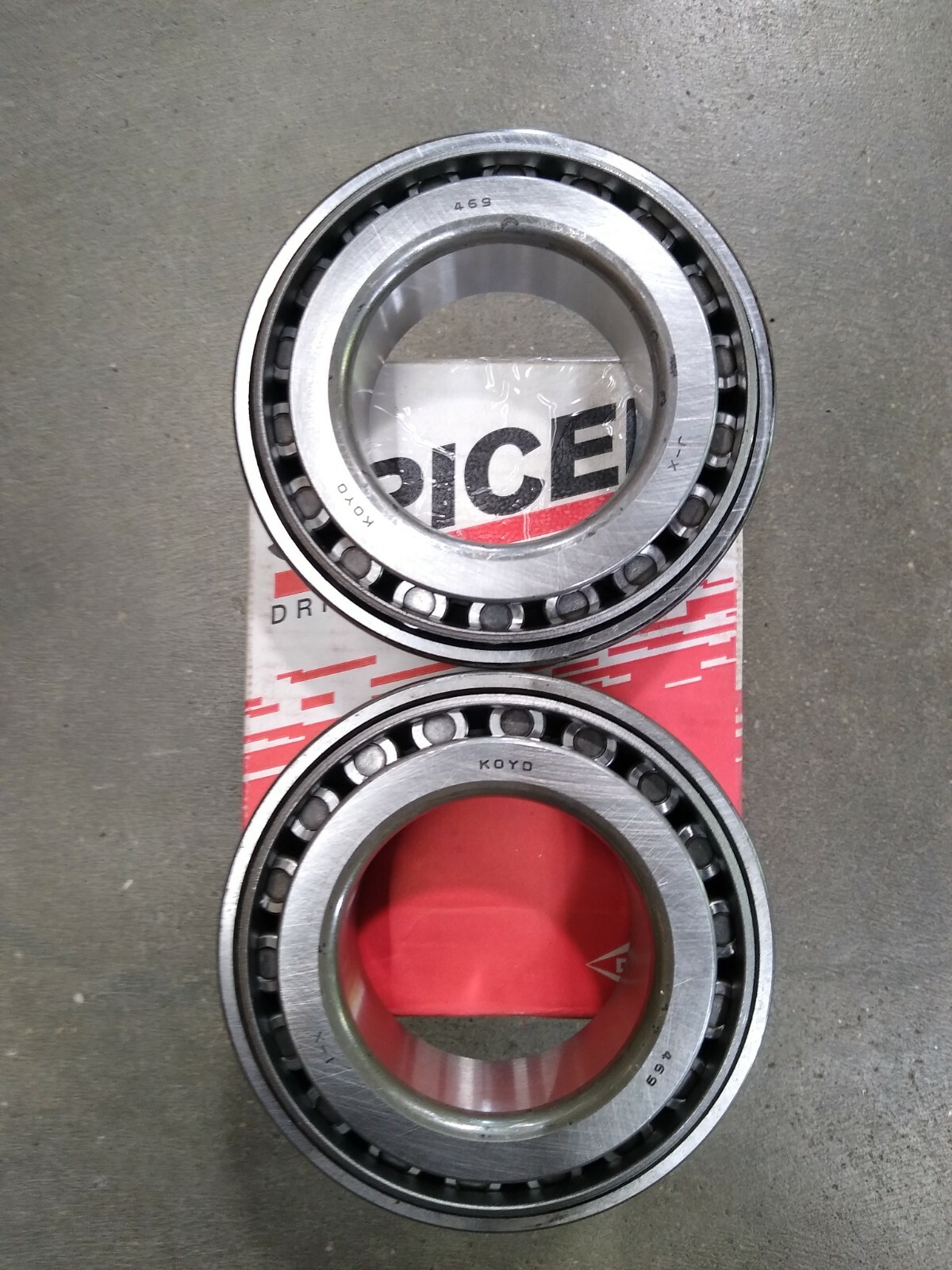 706070X NEW GENUINE OEM DANA SPICER BEARING CARRIER KIT FORD 10.25 10.5 DODGE 80