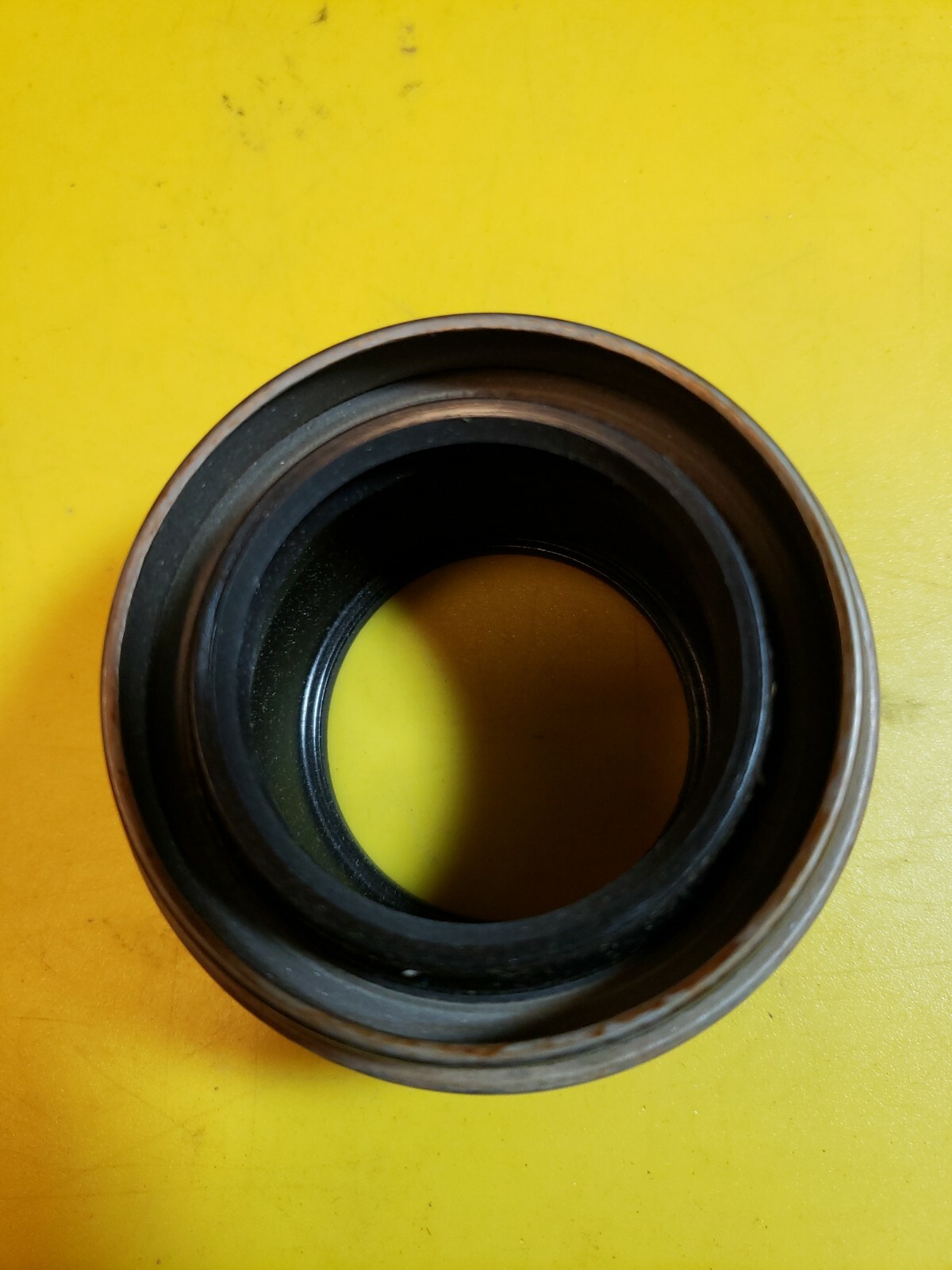 NOS GENUINE SKF CR OIL SEAL 15535 FAST AND FRIENDLY SHIPPER