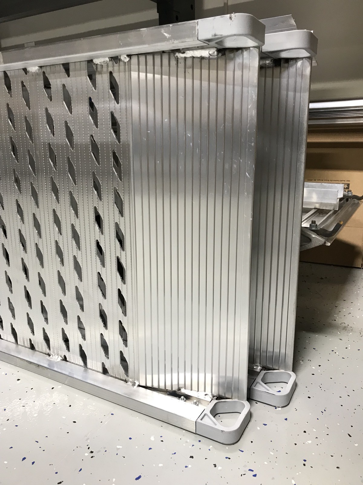 14′ Ventilated Walkramp OEM – Aluminum – Truck Trailer Morgan Supreme Kidron US
