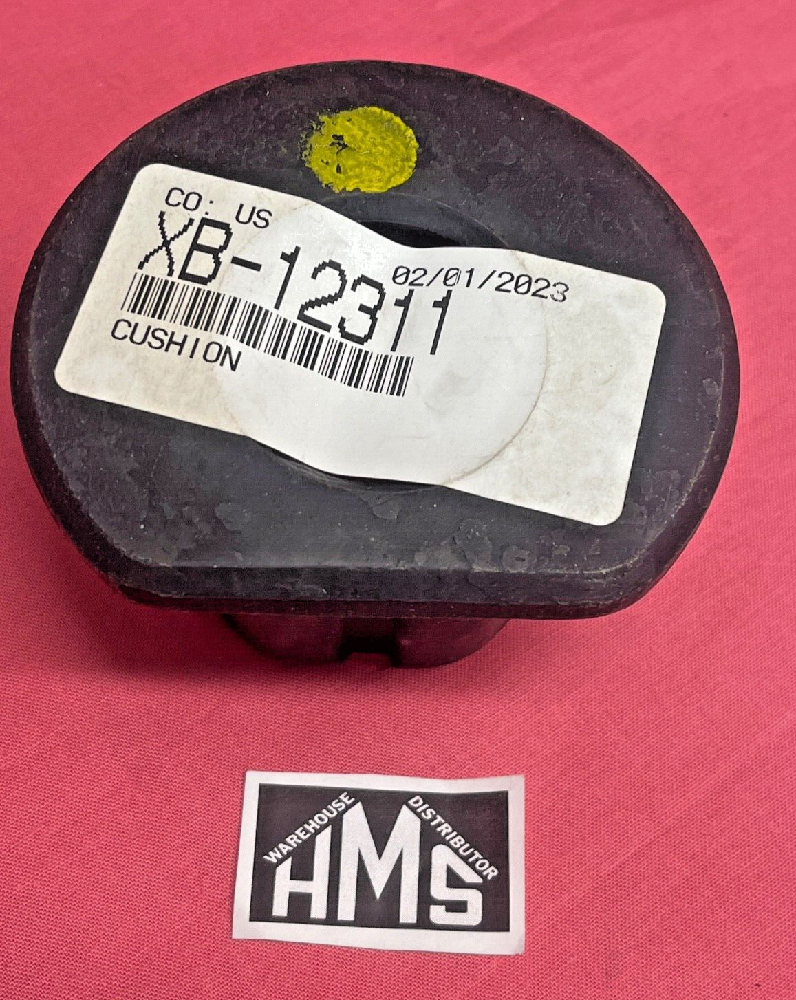 XB-12311 HOLLAND Rubber Cushion,Mounting Bracket, Fifth Wheel Bushing