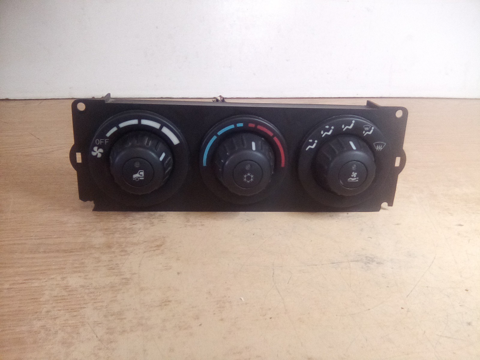 Kenworth W900 F21-1013-11-000 Climate Control “READ DESCRIPTION”