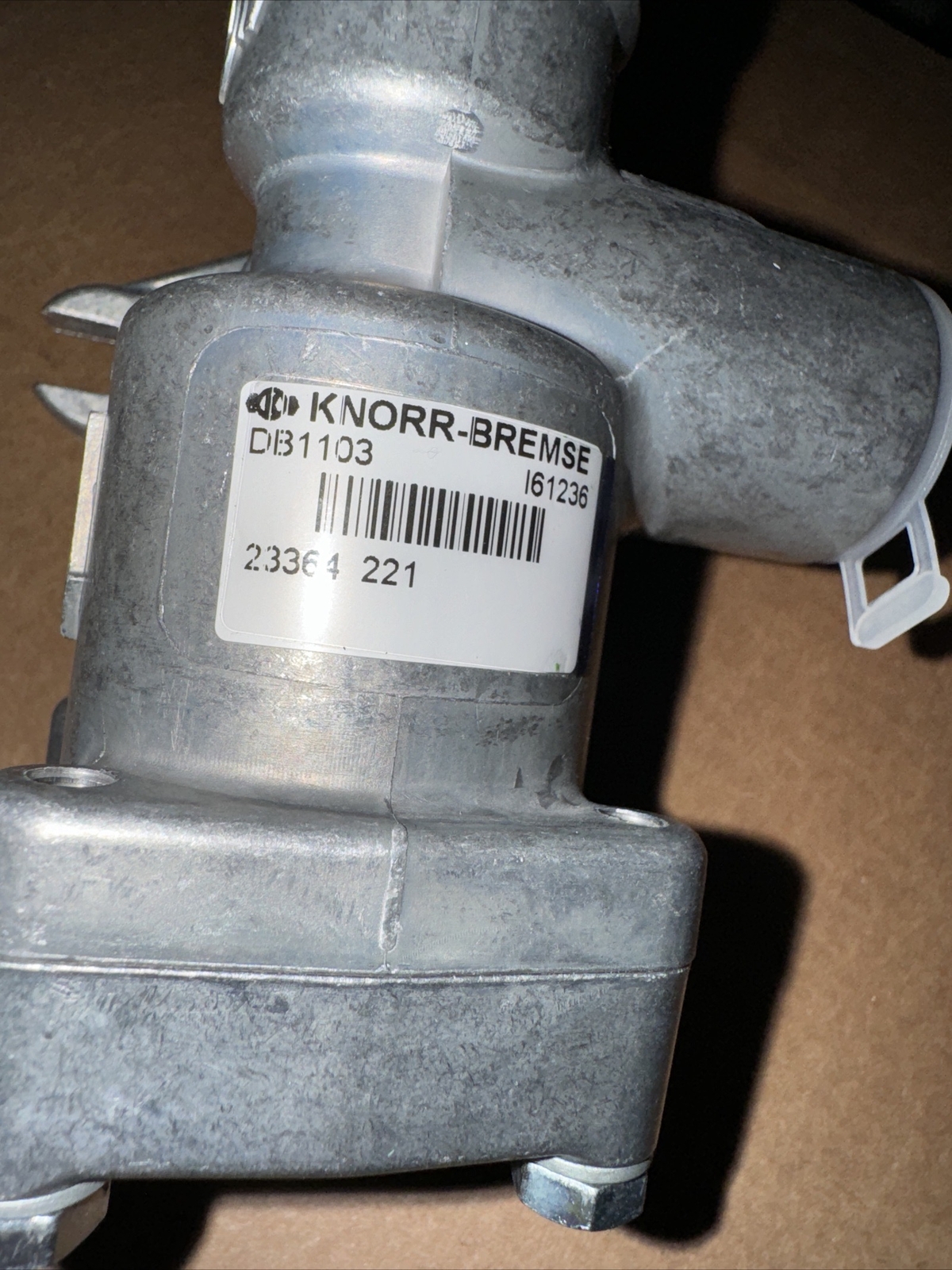 KNORR-BREMSE PRESSURE LIMITING REDUCING VALVE DB1103 161236 DAF