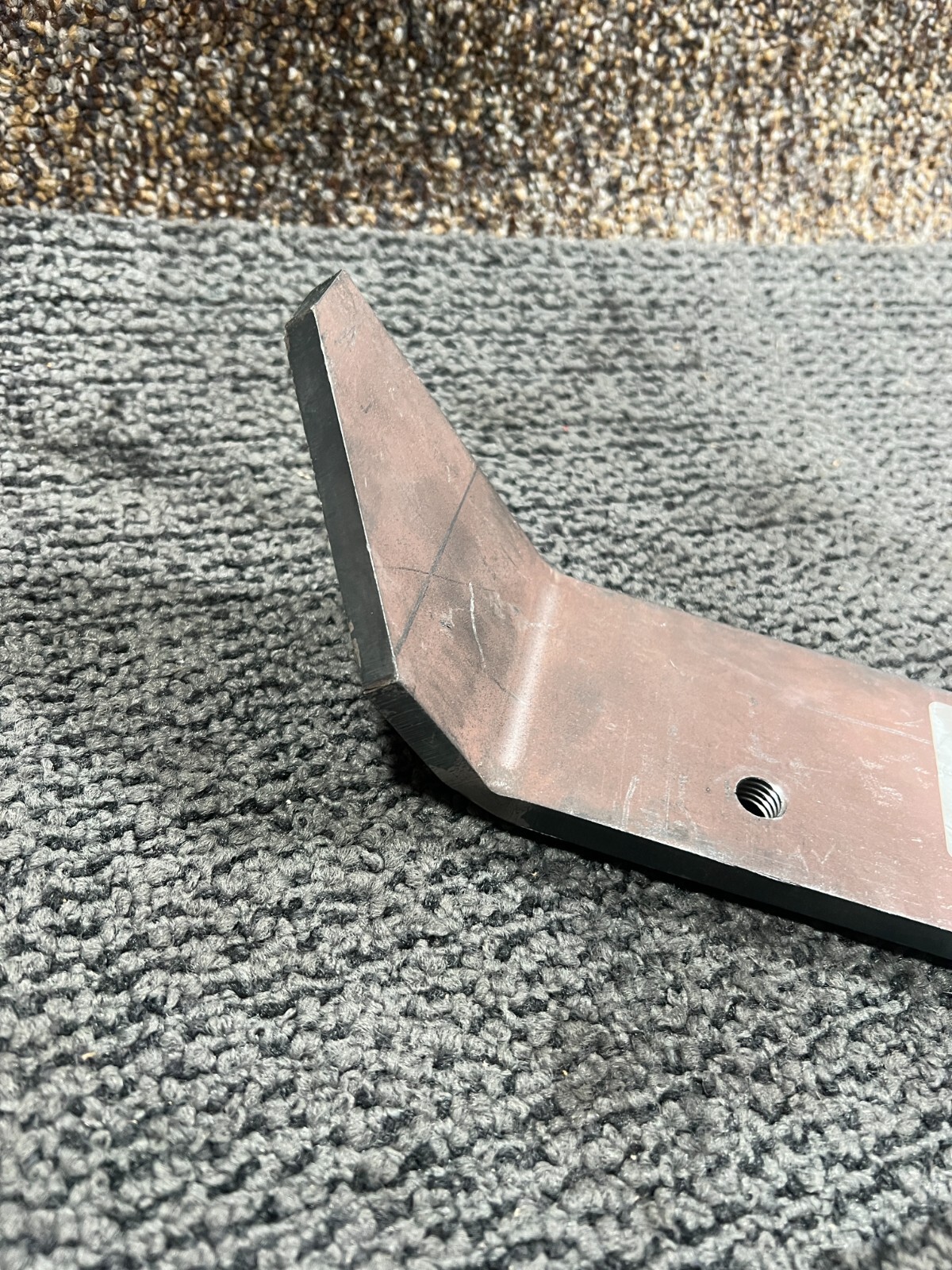 Roadtec 609-801-005 Plate – End Gate Shoe LH 38″ x 3.37″ x 43.21″ CM1045
