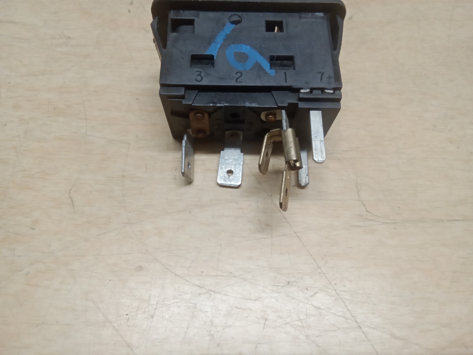 Eaton 8951K1671 LEFT FLOOD Switch