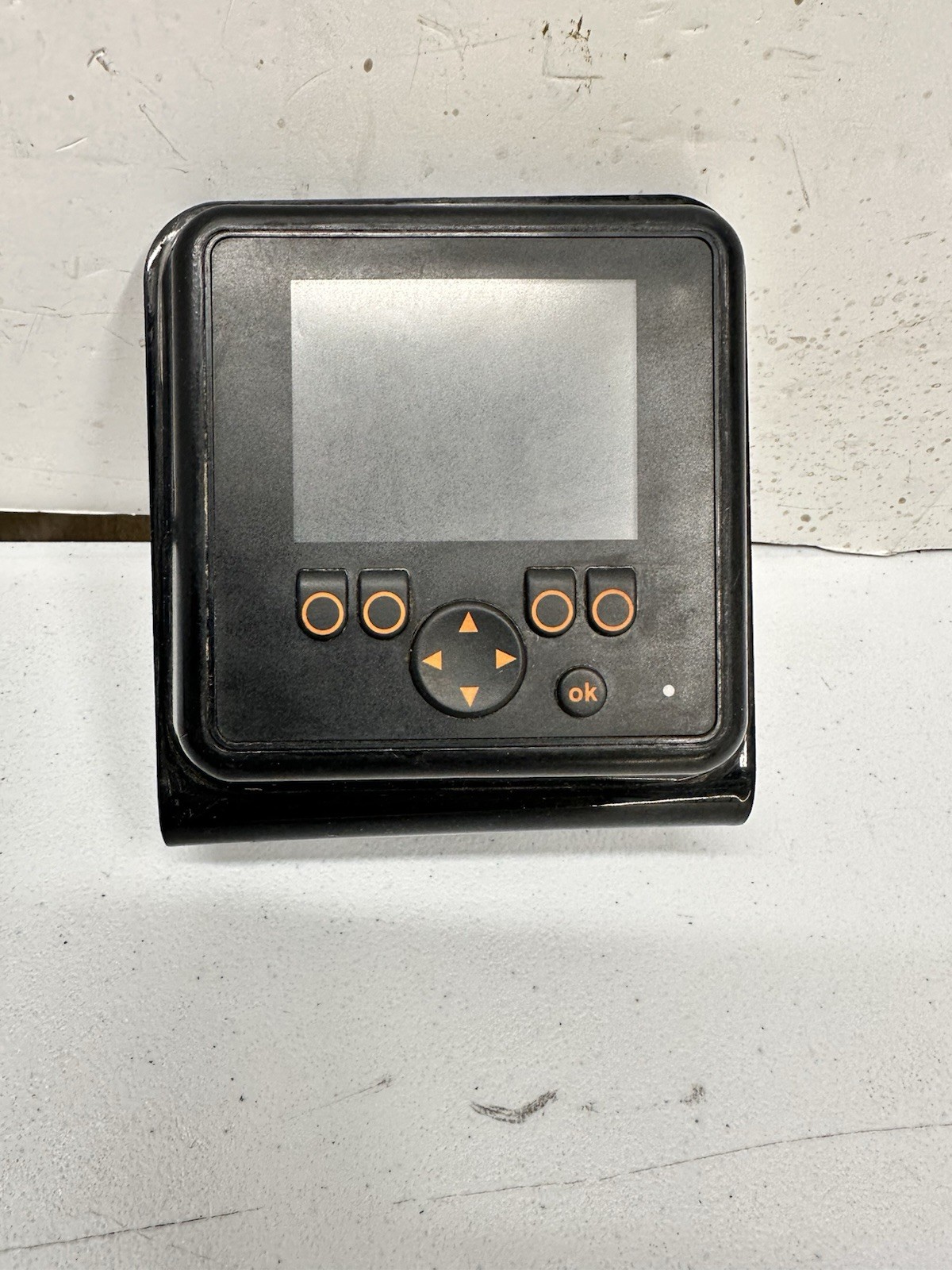 IFM HEIL CONTROLLER DIAGNOSTIC DISPLAY SCREEN 108-8594 Used B27