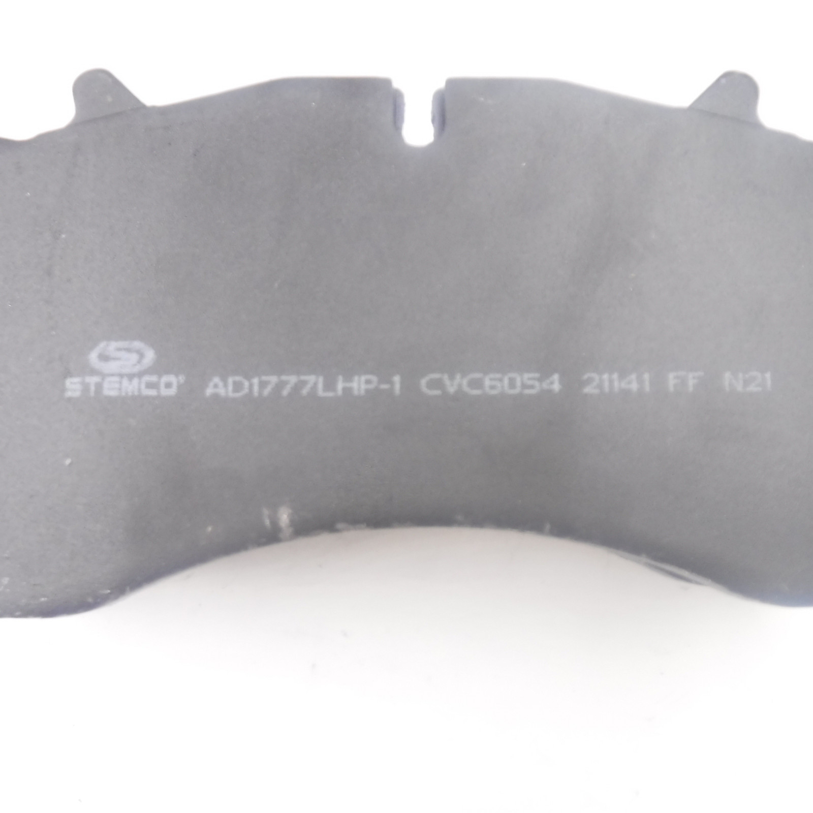 Set of 4 STEMCO Brake Pads AD1777LHP-1 NO HARDWARE AD1777L-1