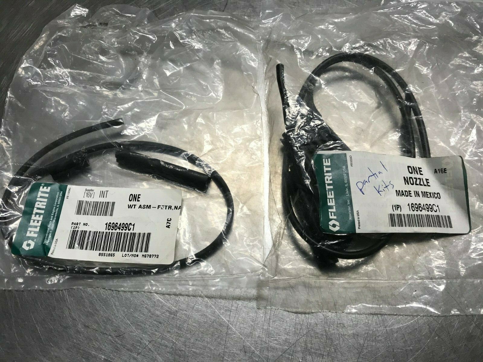 1696499C1 OEM International Navistar Fleetrite **PARTIAL** WASHER WIPER TUBE