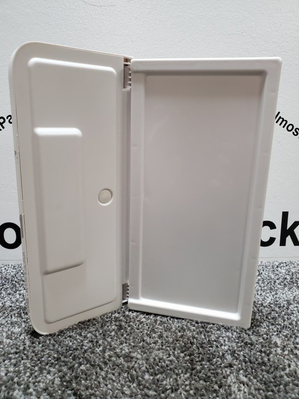 4450011882 Freezer Door with Separator for CRX50 – FREE SHIPPING