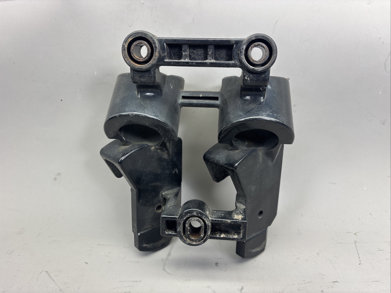 Phillips Holder Glad Hand double holder 15-042 DOUBLE COUPLER AND PLUG HOLDER