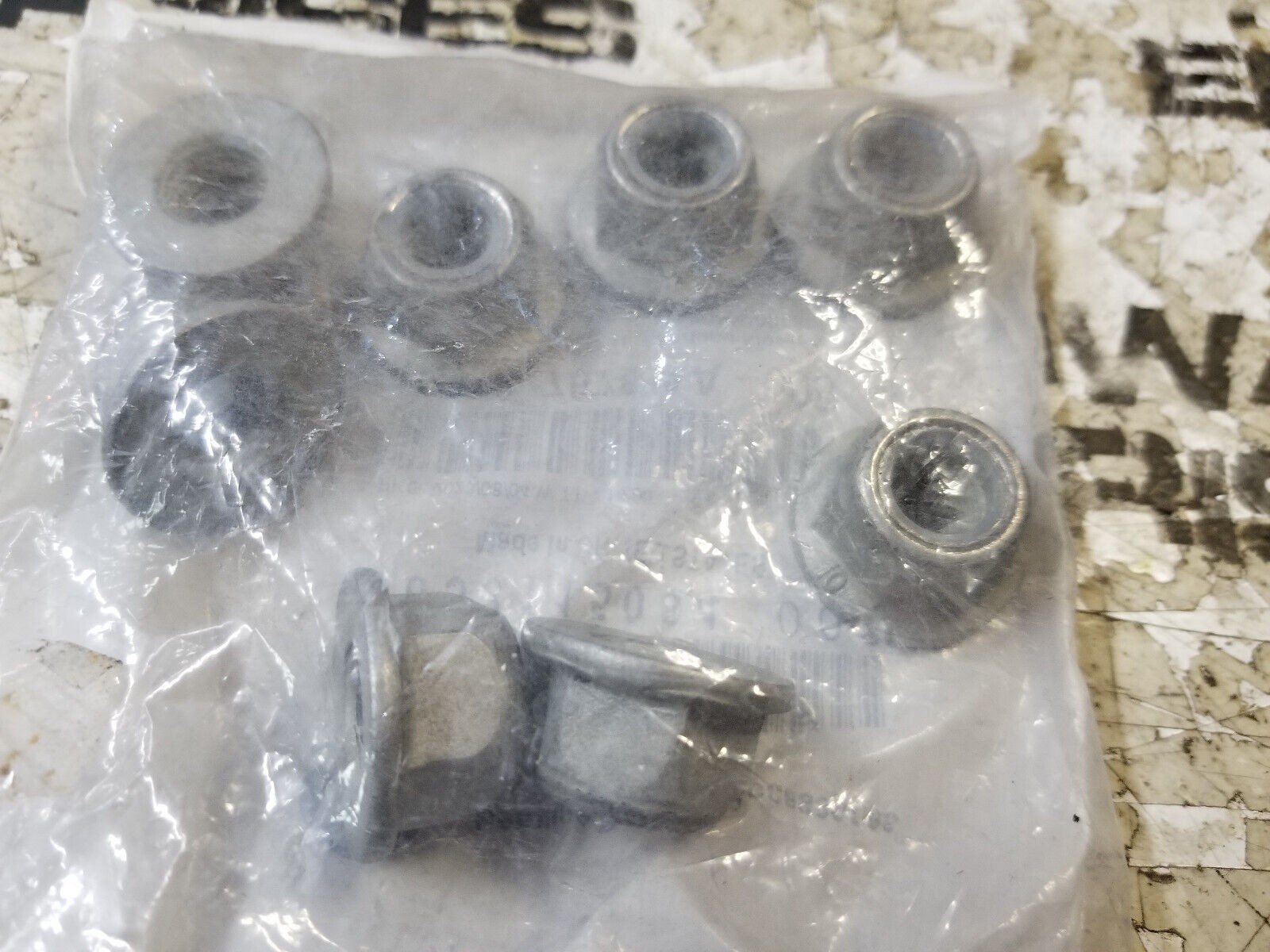 bag of 8 bolts – mopar hex nut and washer 06507676AA
