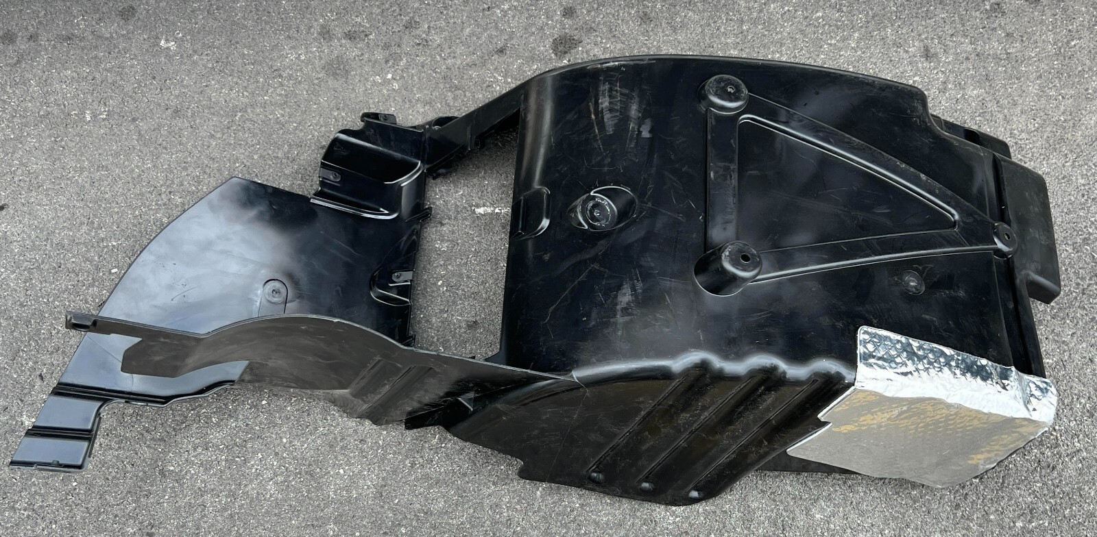 L52-6030 Genuine Paccar Inner Fender Liner RH/S OEM – New
