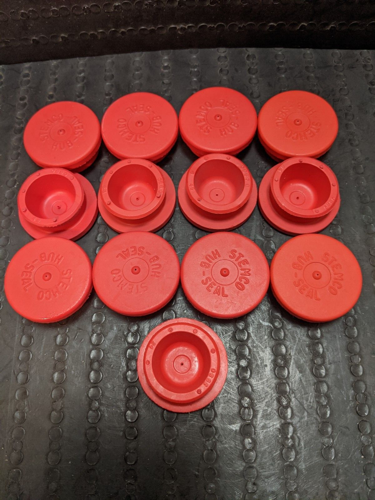 LOT of 13 STEMCO HUB SEALS .. NEW ORIGINAL OEM 359 5990 .. SEMI TRUCK .. 1 1/8″