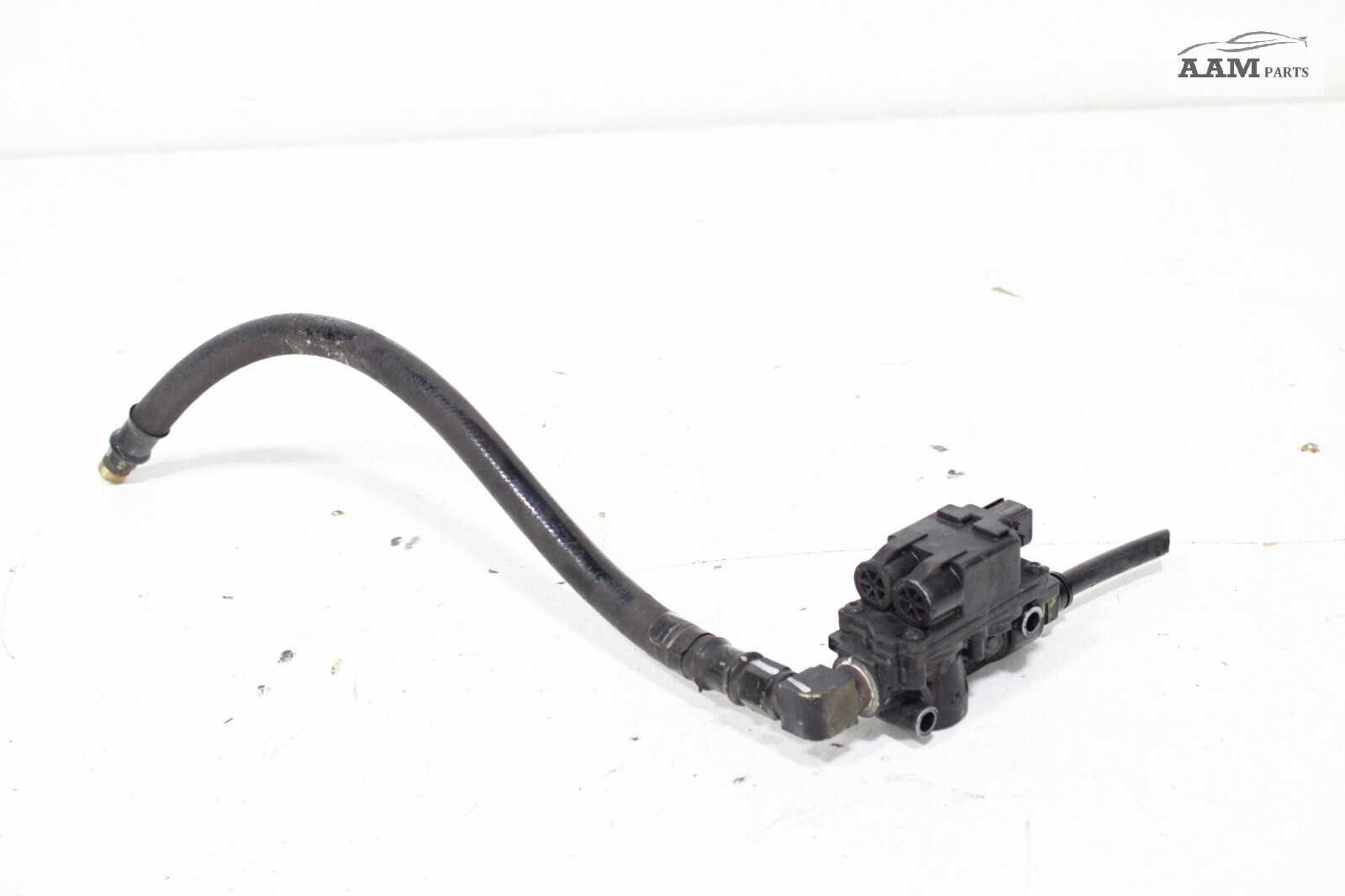 2018-2024 FREIGHTLINER CASCADIA FRONT LEFT SIDE ABS MODULATOR SOLENOID VALVE OEM