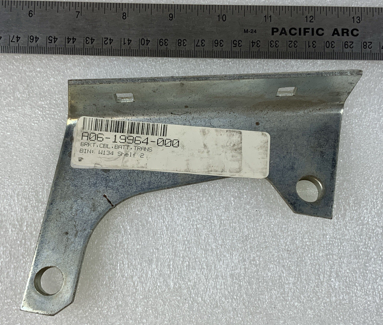FREIGHTLINER BRACKET CABLE BATTERY TRANS P/N: A06-19964-000 – NOS
