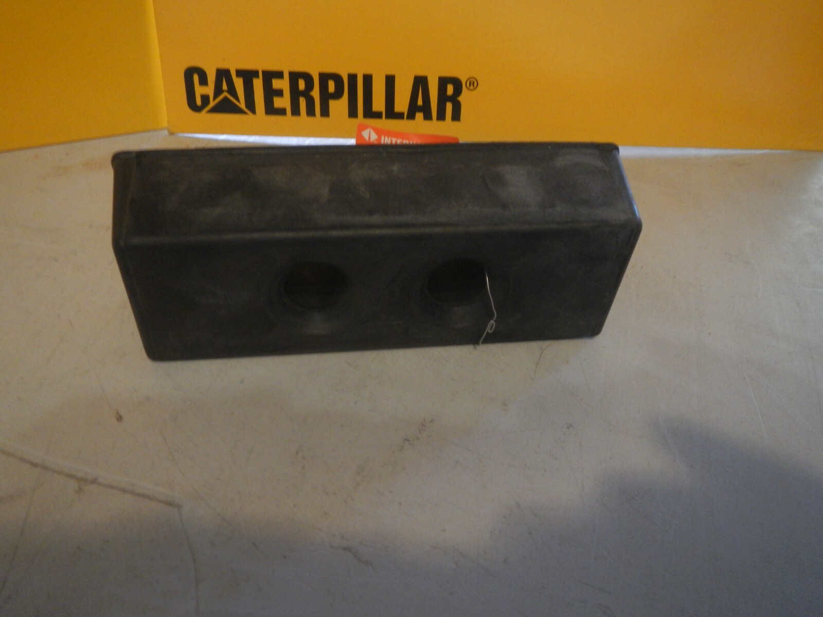 New genuine International 286236C2 rubber bushing isolator pad