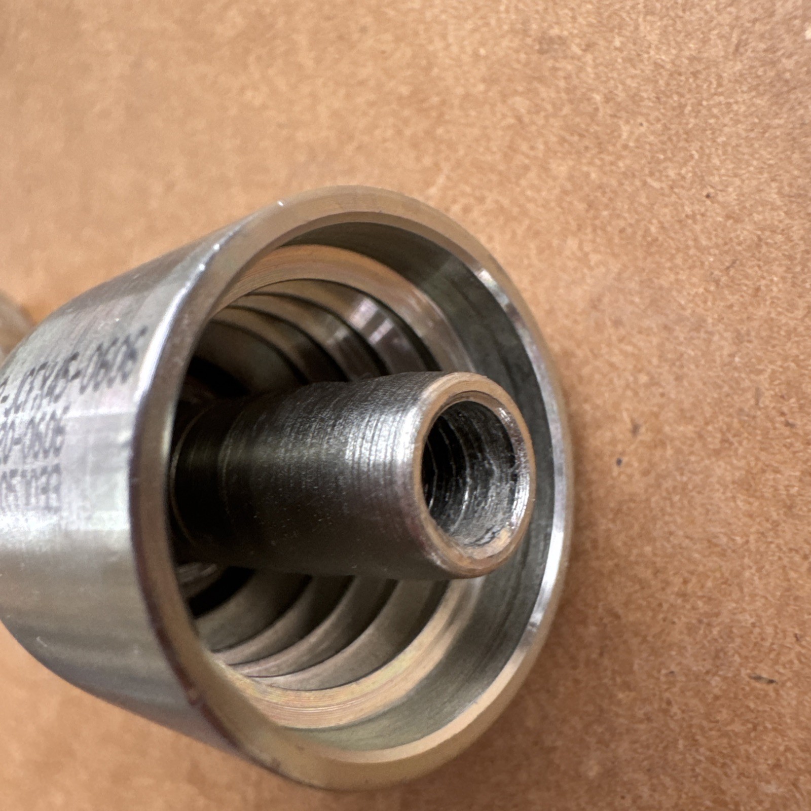 B2-JCFX45-0606: Continental Hose Fitting, 0.375 (3/8″) Hose ID x 9/16-18 Female