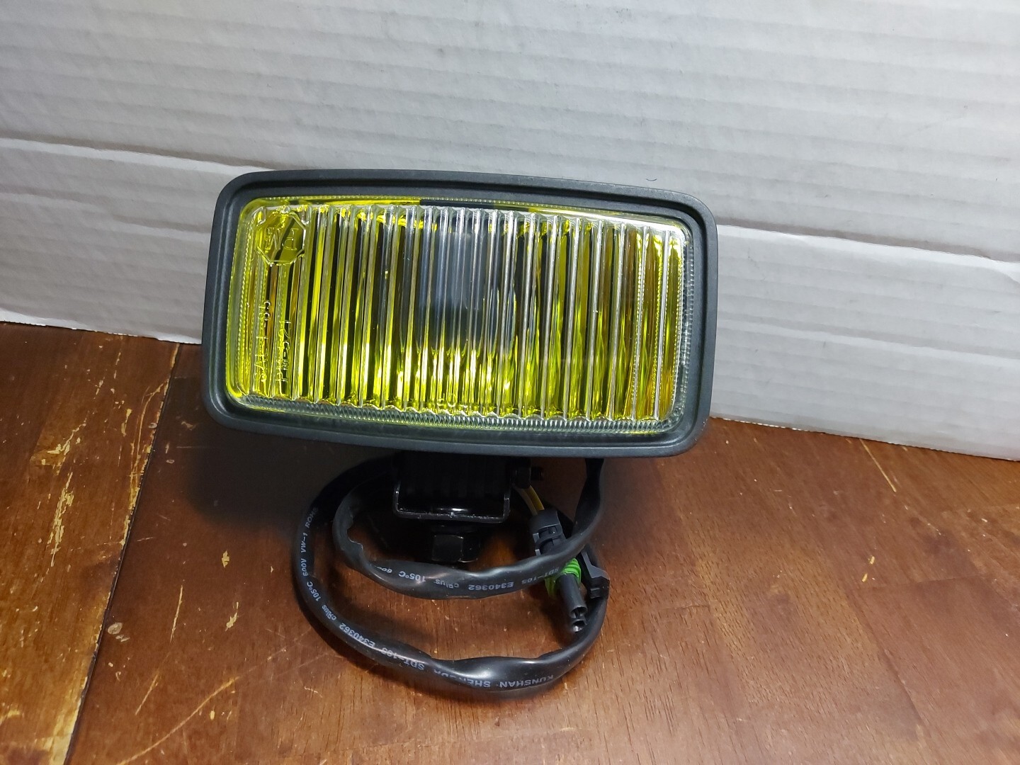 NOS International/Navistar Light Amber Fog With 25″ Pigtail