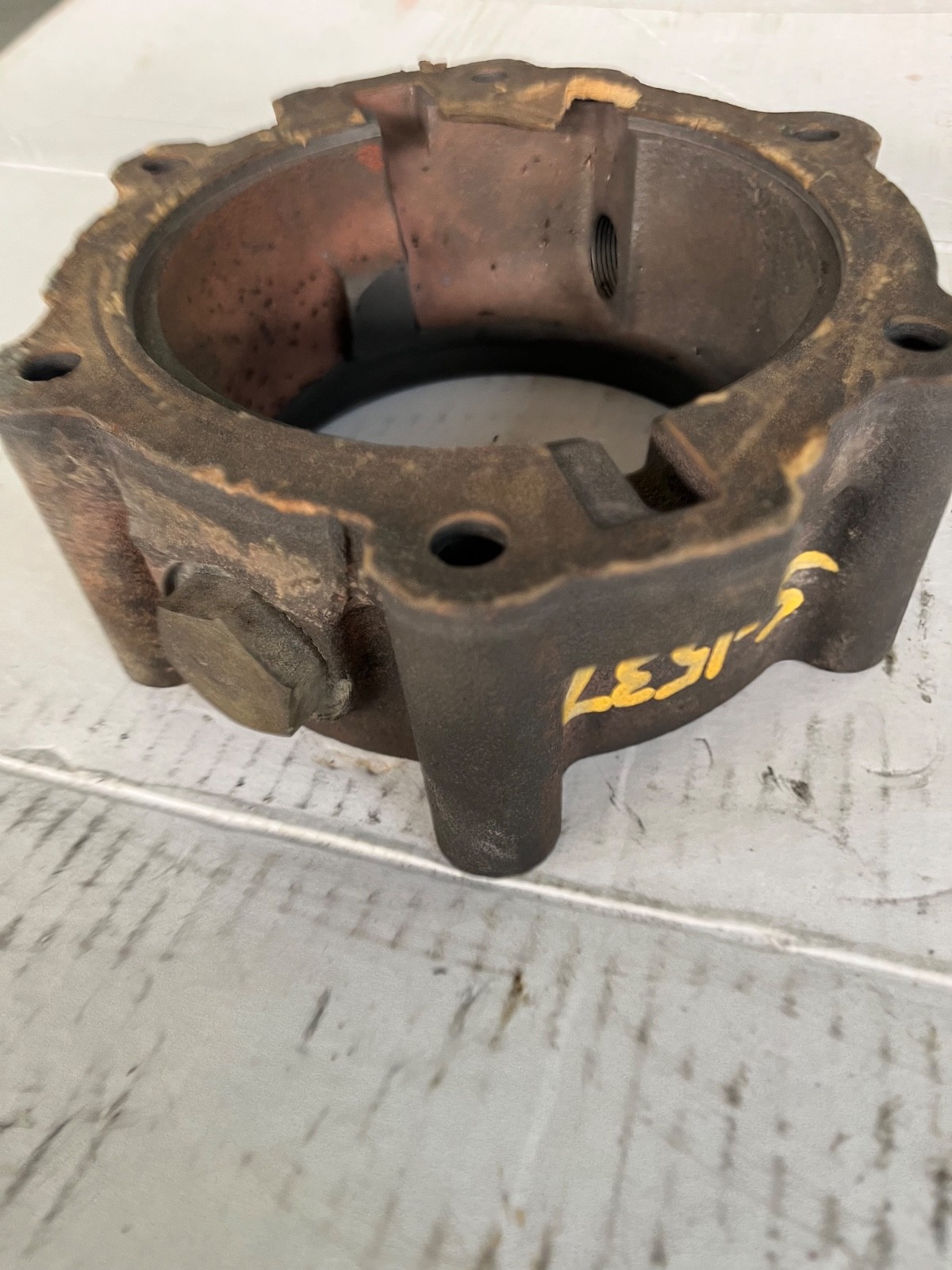 S1537 Eaton Fuller Rear Bearing Cover Cap For 14607A 11607 And Other 7-Speeds